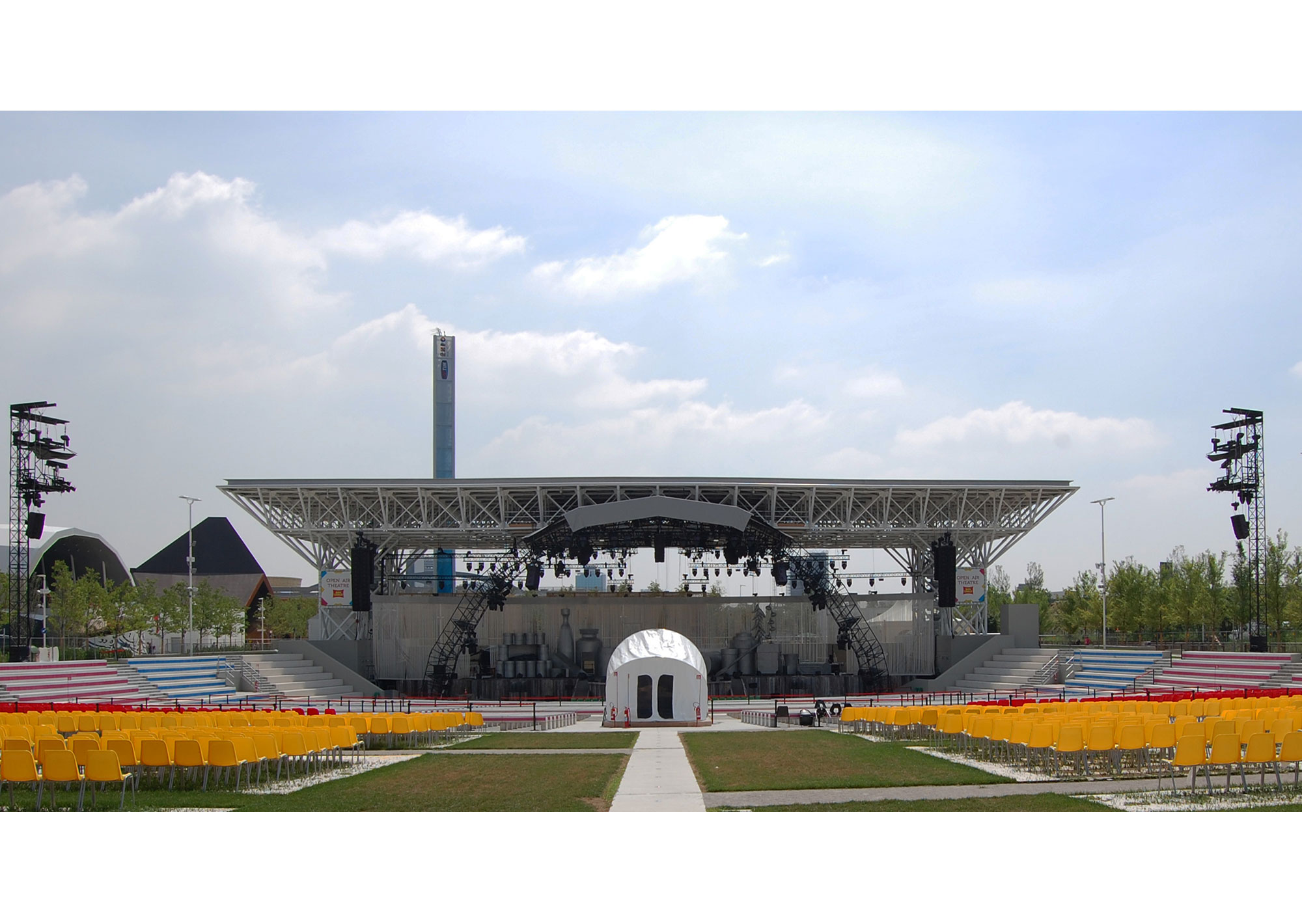 OAT Open Air Theatre: integrazione dei posti a sedere EXPO Milano 2015 immagine