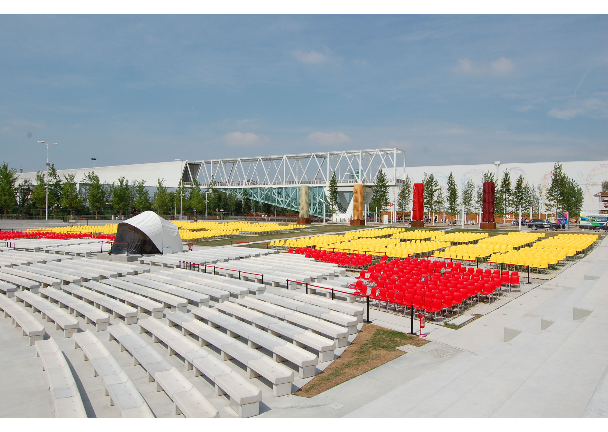 OAT Open Air Theatre: integrazione dei posti a sedere EXPO Milano 2015 immagine